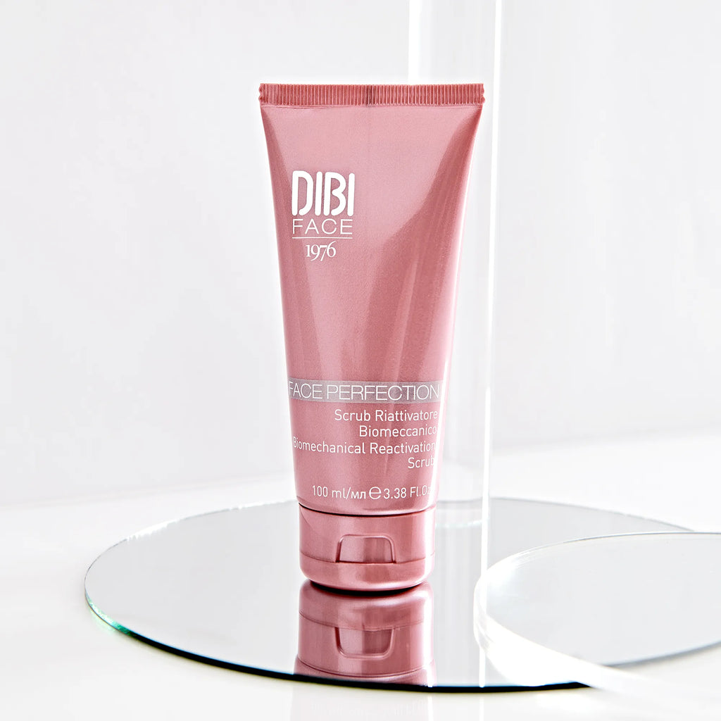 Biomechanic Reactivating Scrub: Skincare products