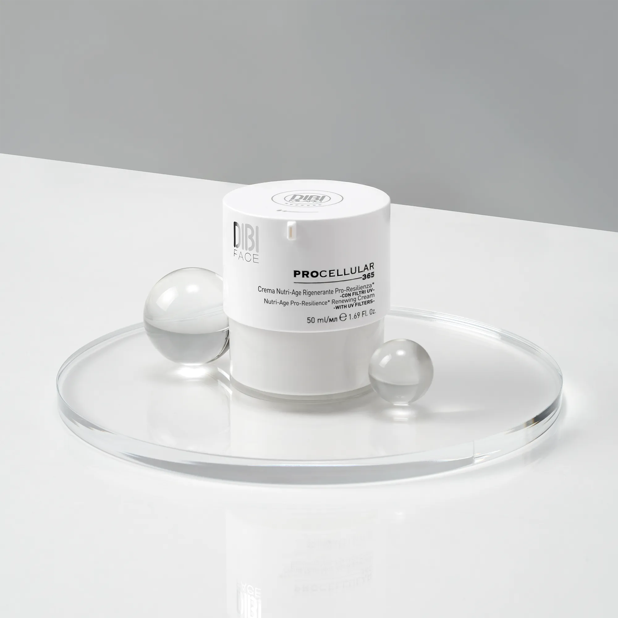 Nutri-Age regenerating face cream with UV filters